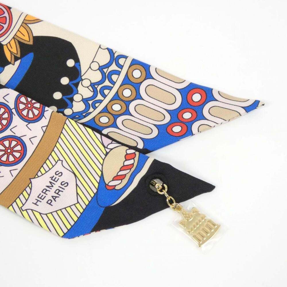 HERMES Black Scarf - Picture 2 of 3
